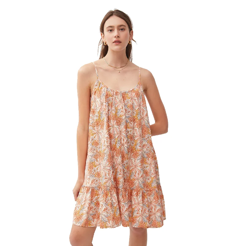 SURF WORLD - FLORAL PRINT ADJUSTABLE STRAP TIERED MINI DRESS - Maple Comfortable Fit-and-Flare Mini Dress